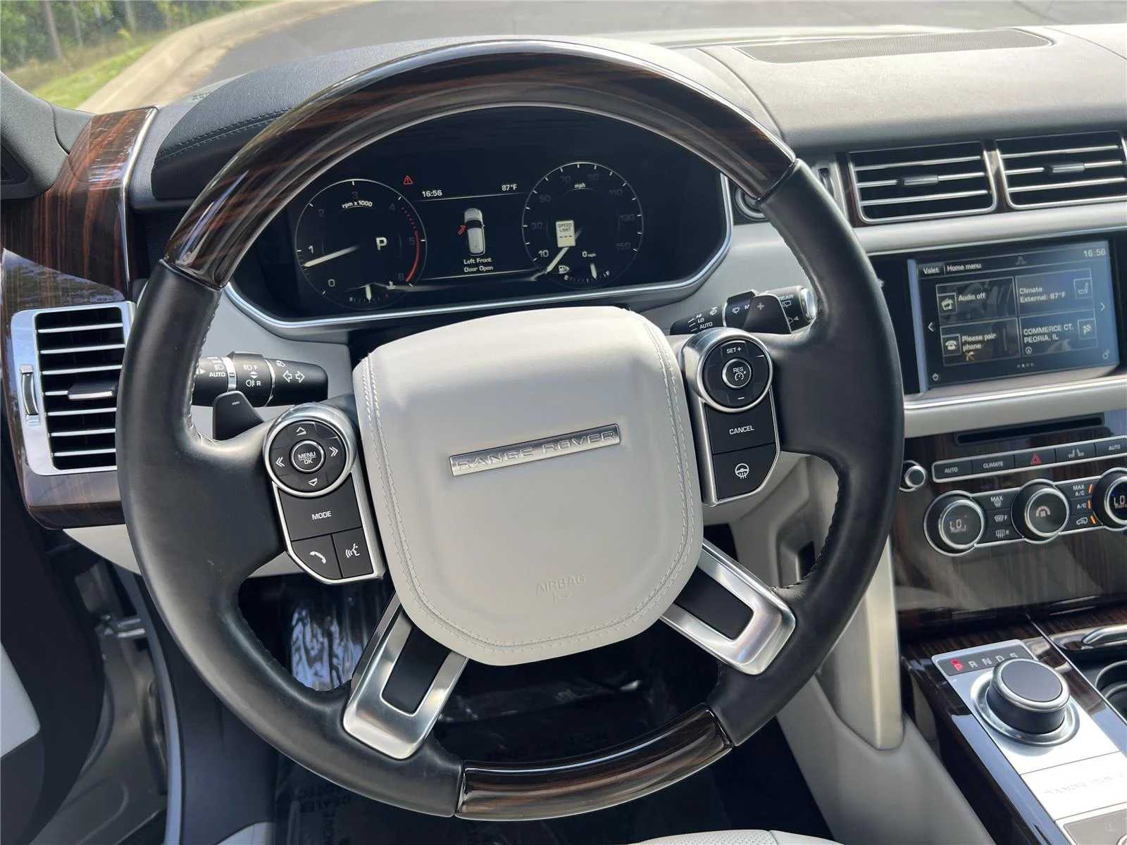 Used 2016 Indus Silver Land Rover Diesel HSE image 11