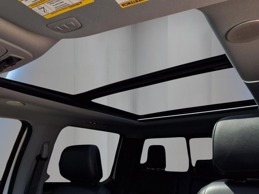 Used 2024 White Ford Lariat image 23