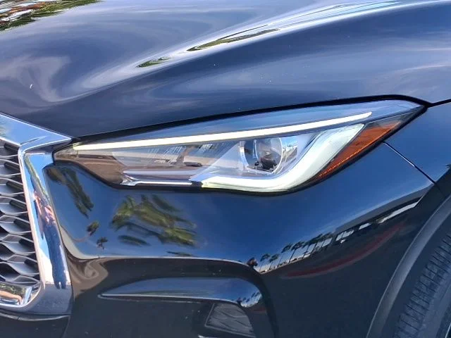 Used 2023 Black INFINITI LUXE image 7