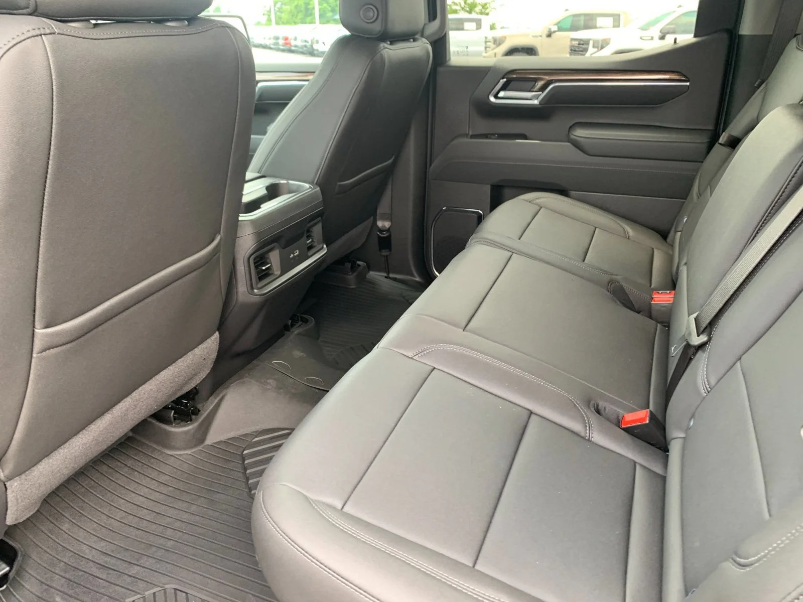 2026 Chevrolet Silverado 1500 LT Trail Boss - Photo 13