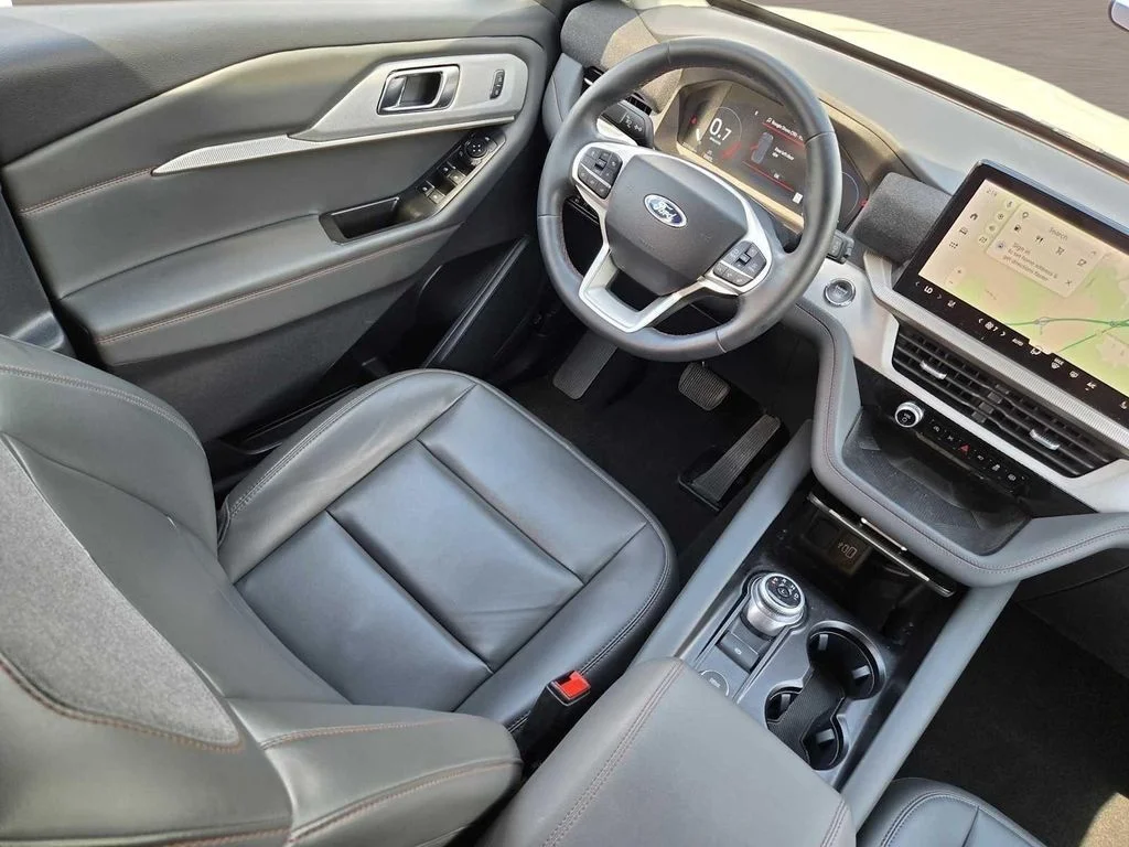 2025 Ford Explorer Active - Photo 17