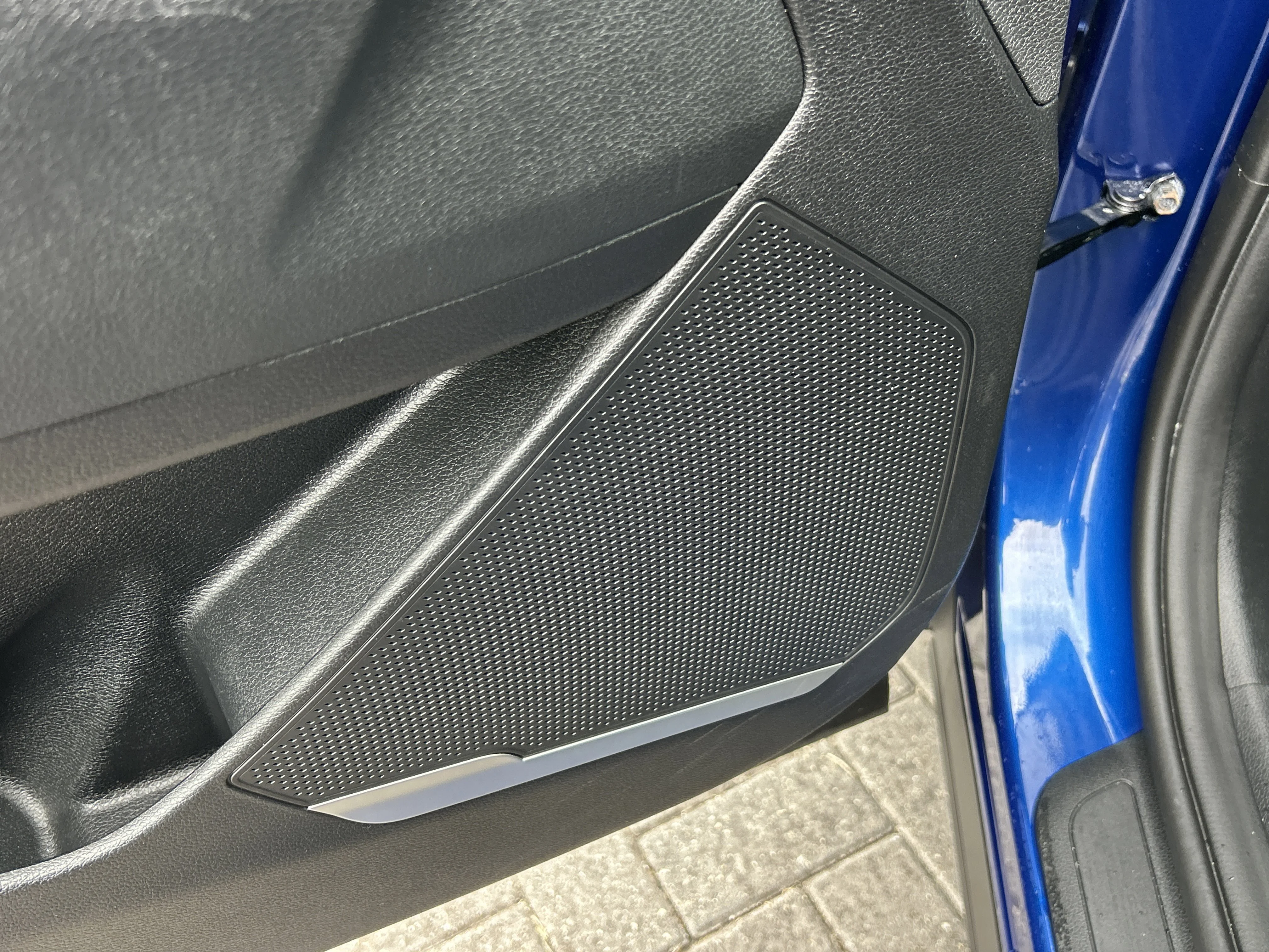 Used 2023 Sapphire Blue Kia X-Line image 19