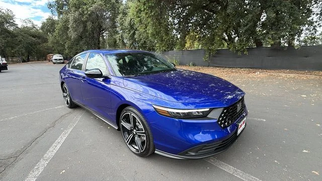 New 2026 Still Night Pearl Honda Sport Hybrid image 2