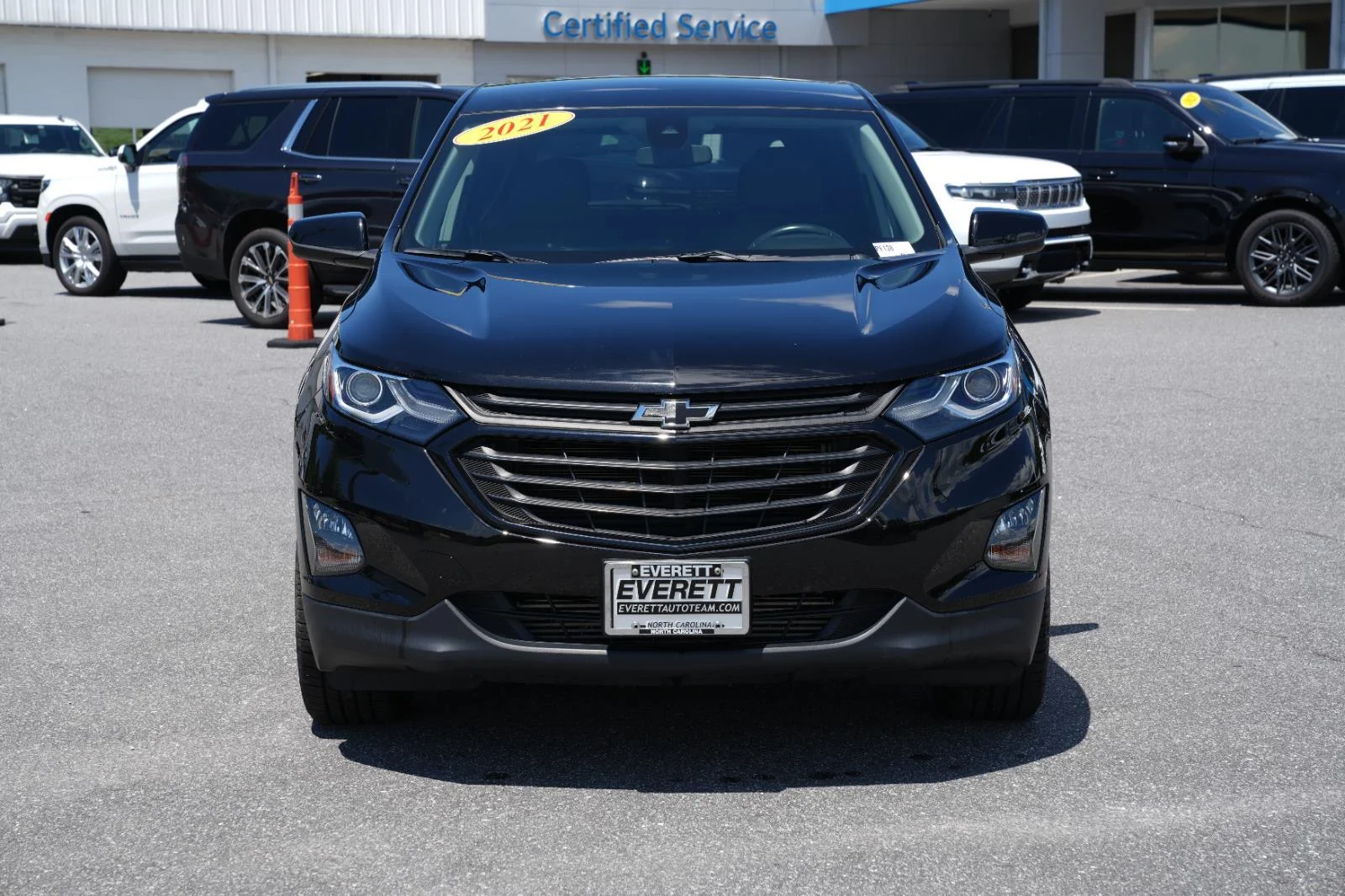 Used 2021 MOSAIC BLACK METALLIC Chevrolet LT image 2
