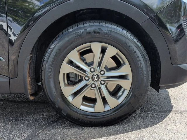 Used 2014 Black Hyundai Base image 9