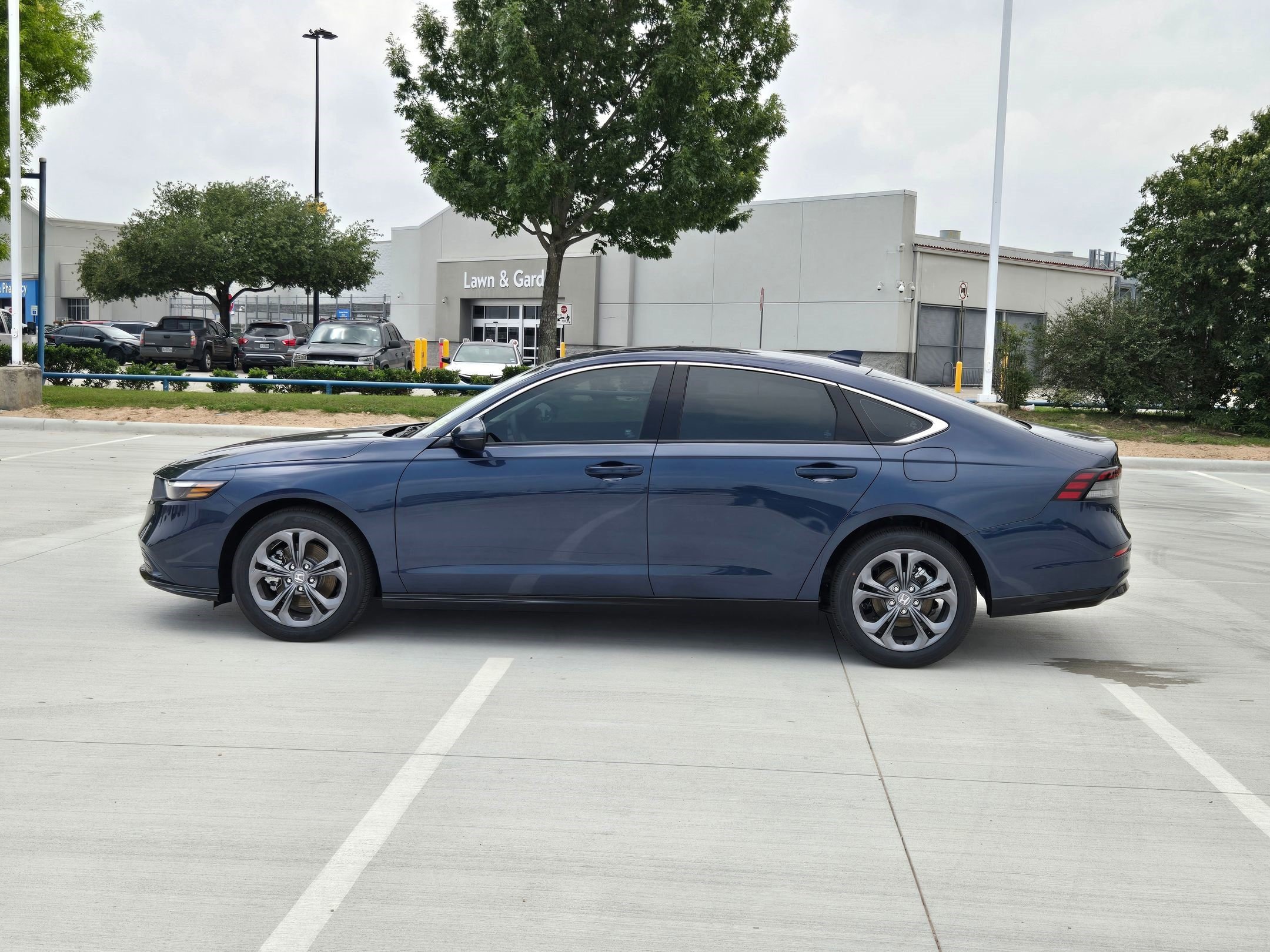 New 2026 Canyon River Blue Metallic Honda EX-L image 7