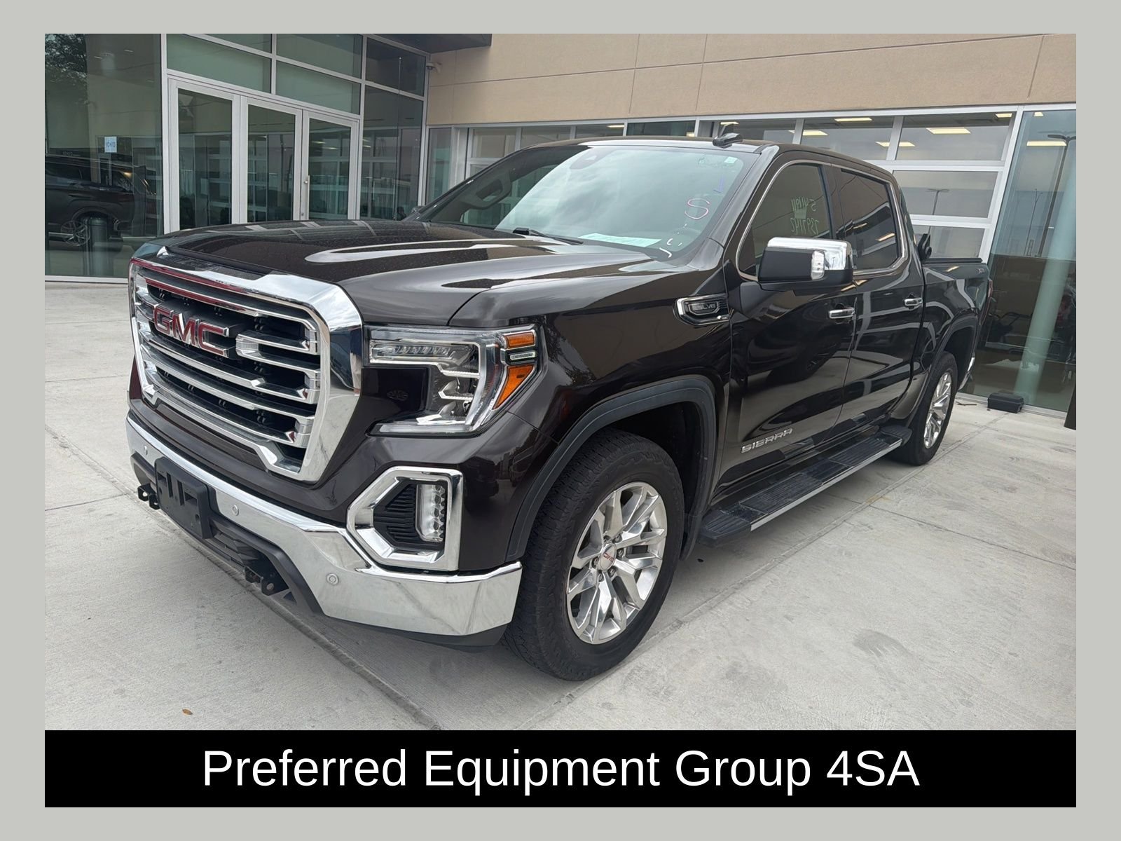 2019 GMC Sierra 4WD Crew Cab Short Box SLT's photo