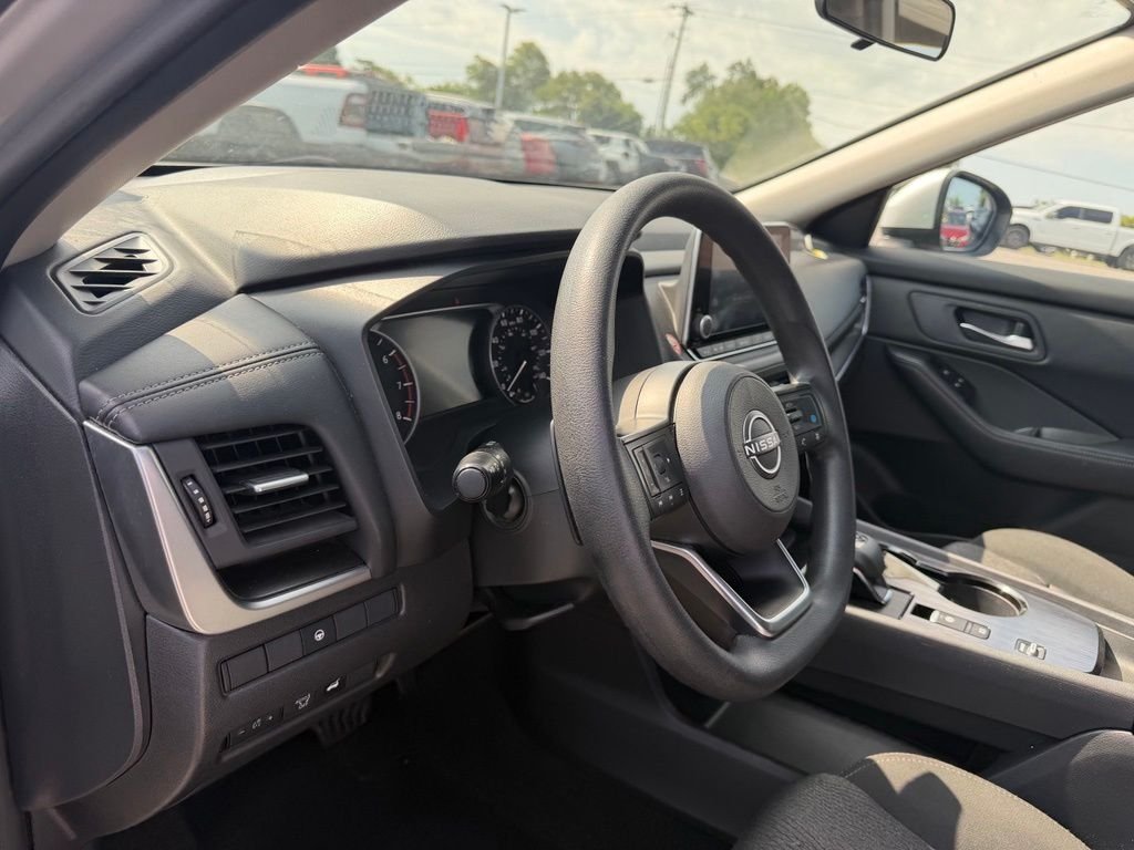 Used 2024 Silver Nissan SV image 14