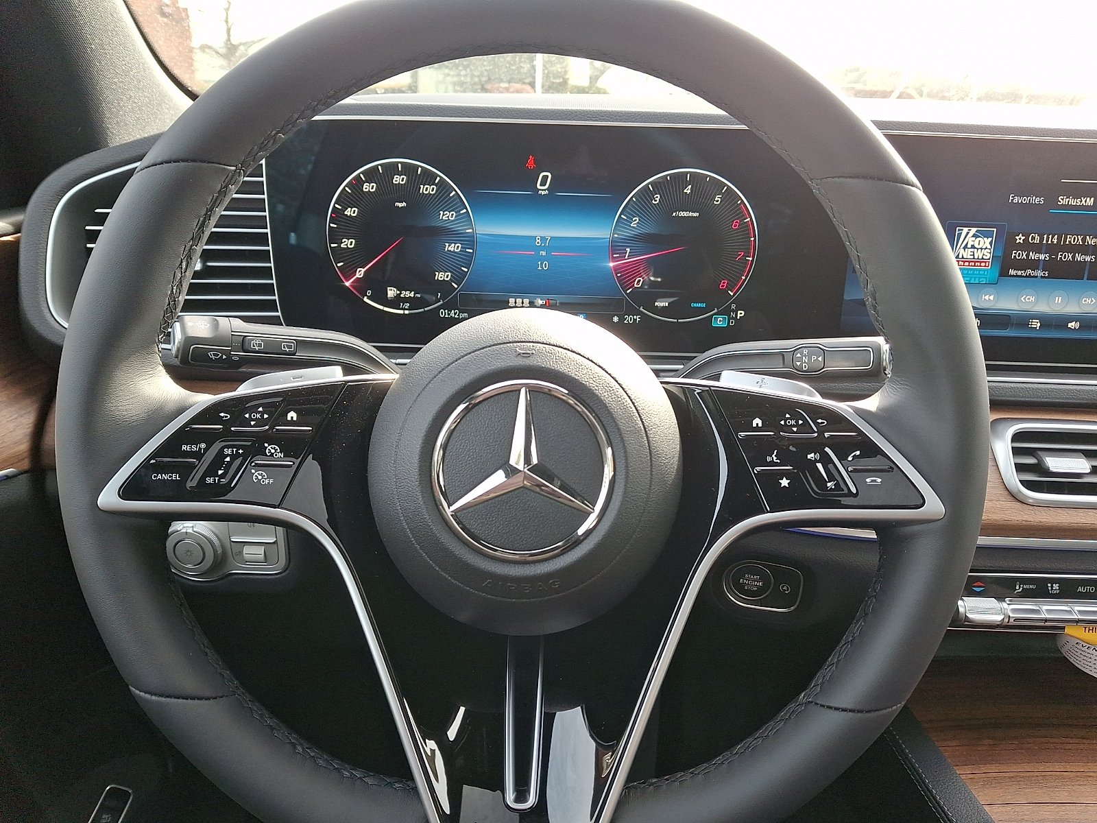 Used 2026 Obsidian Black Metallic Mercedes-Benz GLE 350 image 17