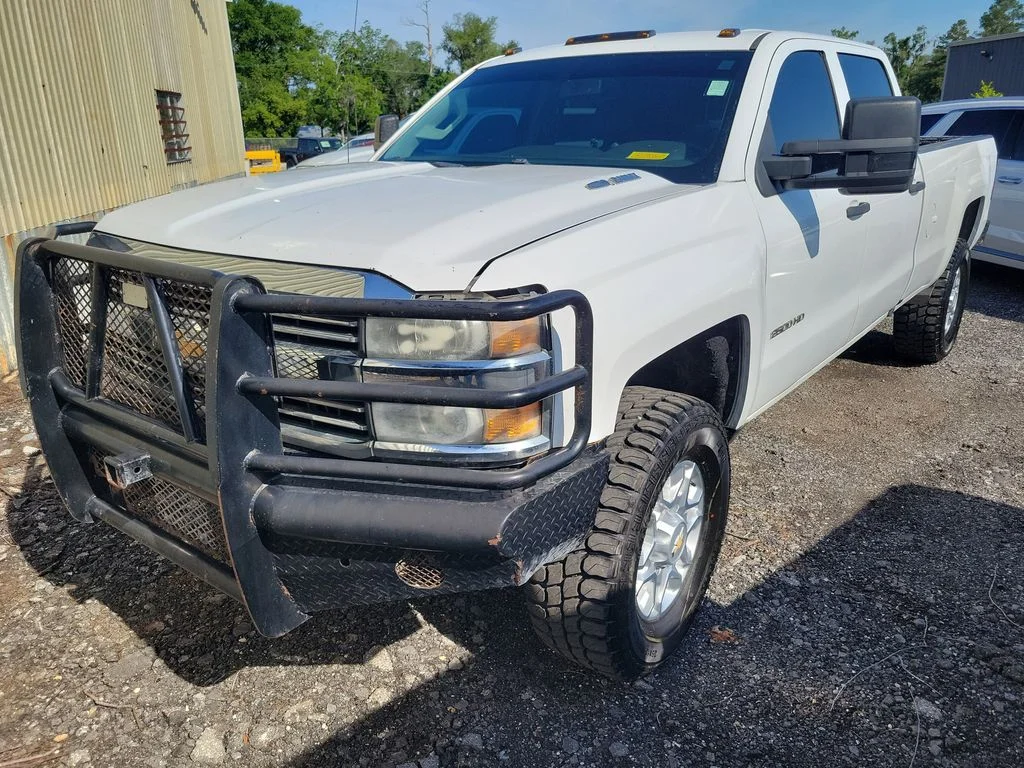 Used 2015 White Chevrolet Work Truck image 7