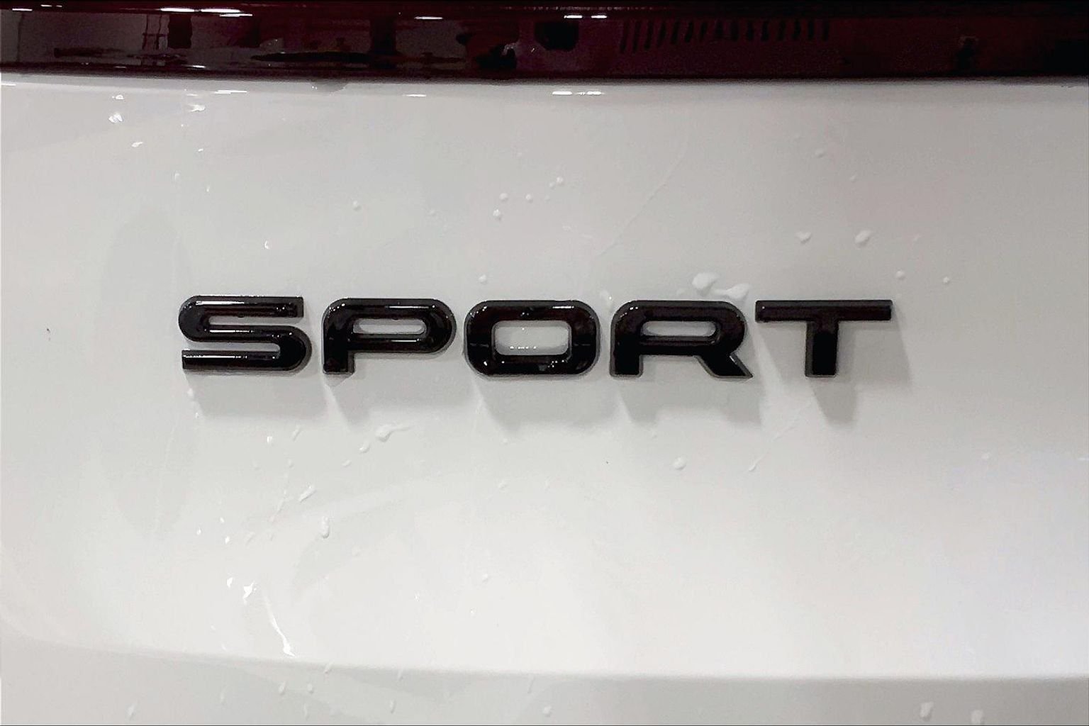 New 2026 Fuji White LAND ROVER SE image 15