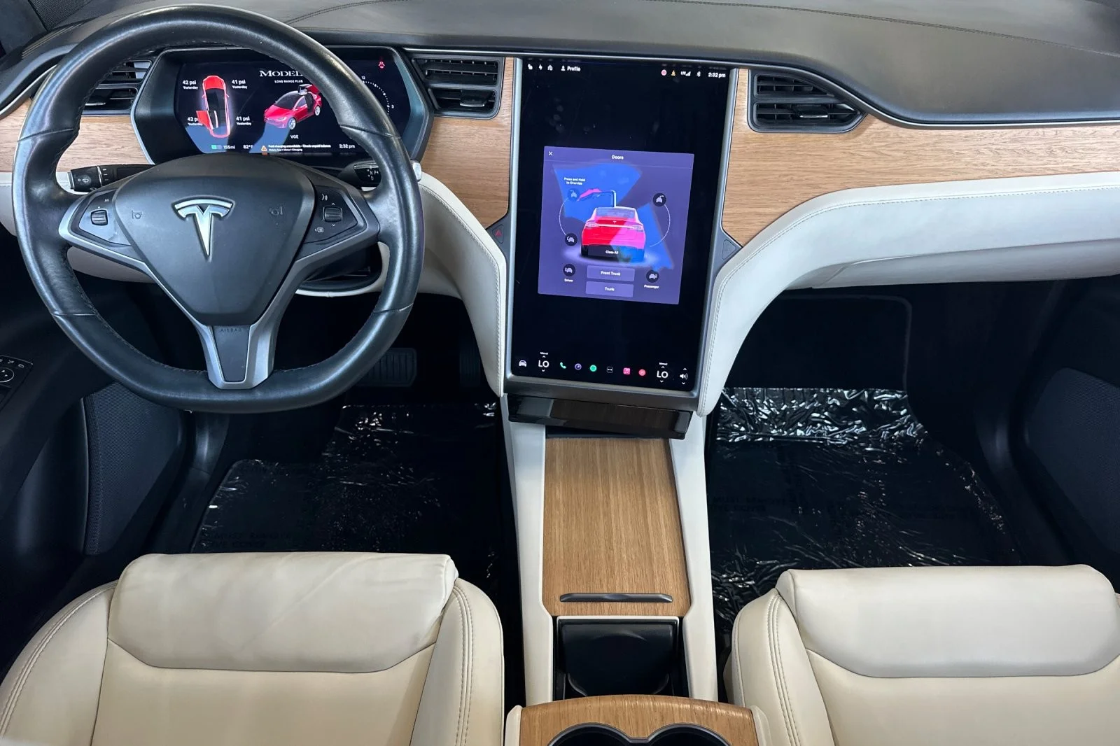 2021 Tesla Model X Long Range Plus - Photo 12