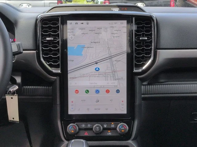 New 2026 Carbonized Gray Metallic Ford XLT image 18