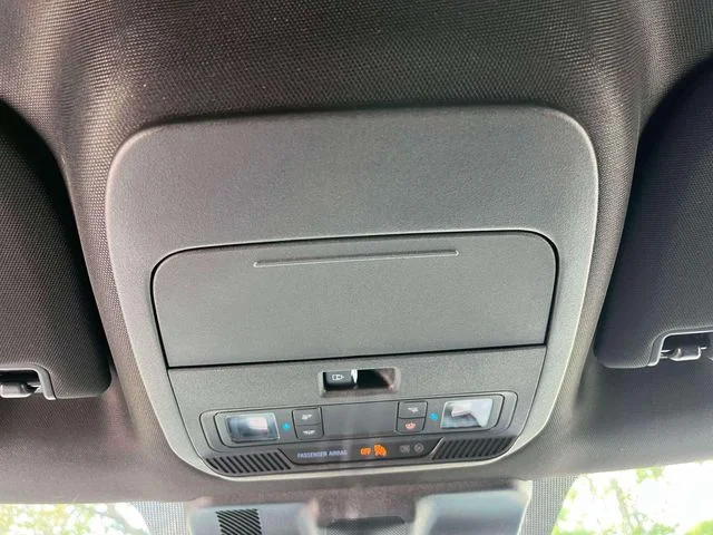 New 2026 Agate Black Metallic Ford XLT image 28