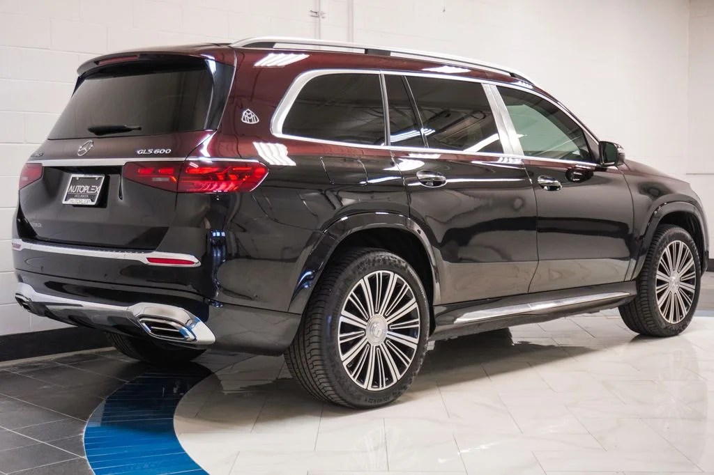 Used 2024 Black Mercedes-Benz Maybach GLS 600 image 32