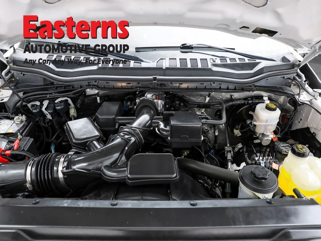 Used 2020 White Ford XL image 7