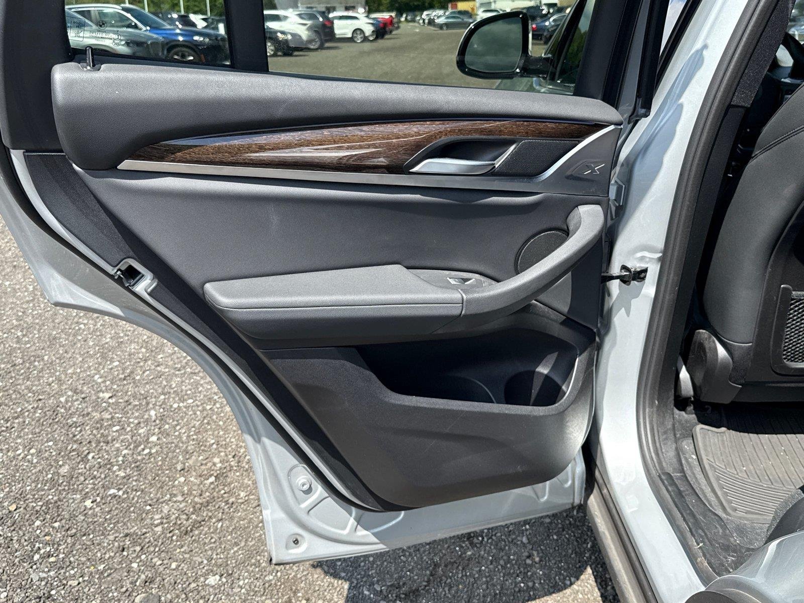 Used 2021 Glacier Silver Metallic BMW xDrive30i image 21