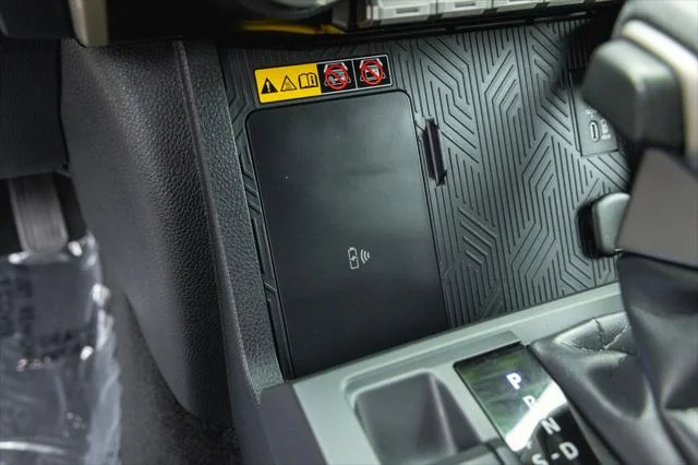 Certified Used 2025 ICE CAP Toyota  image 20