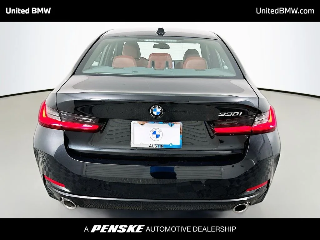 2025 BMW 3 Series 330i - Photo 6