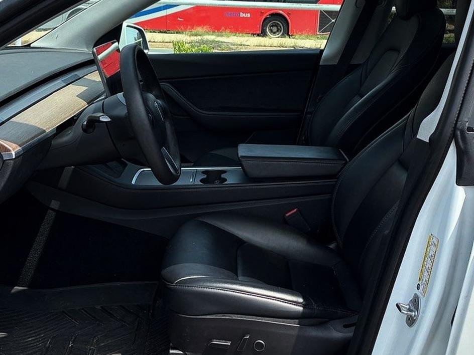 Used 2021 White Tesla Long Range image 8