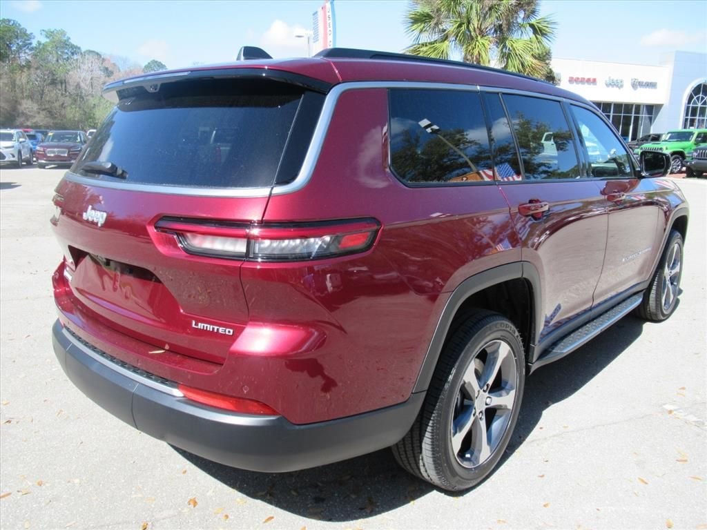 New 2026 Velvet Red Pearl-Coat Exterior Paint Jeep Limited image 7
