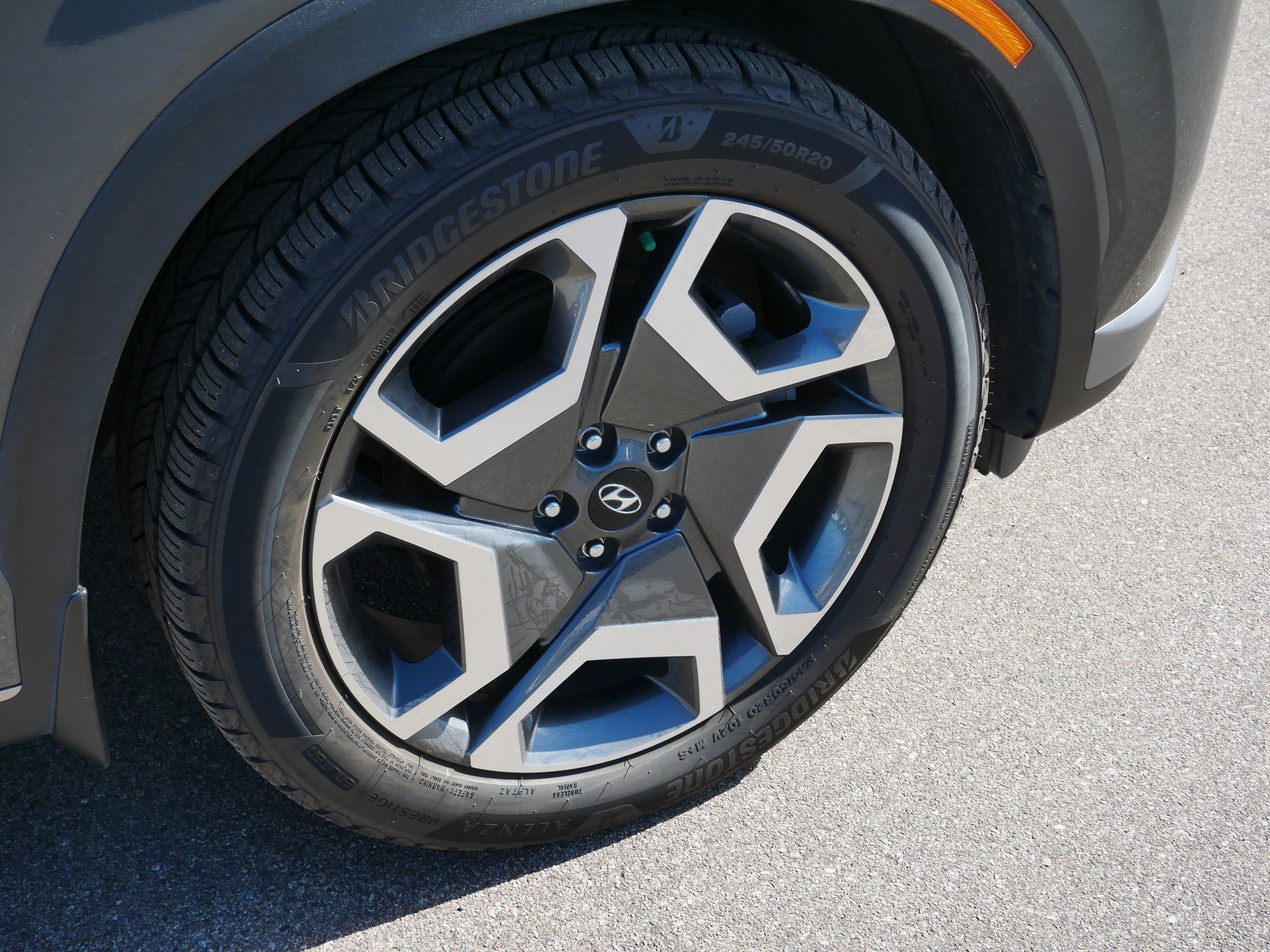 Certified Used 2023 Steel Graphite Hyundai Limited image 15