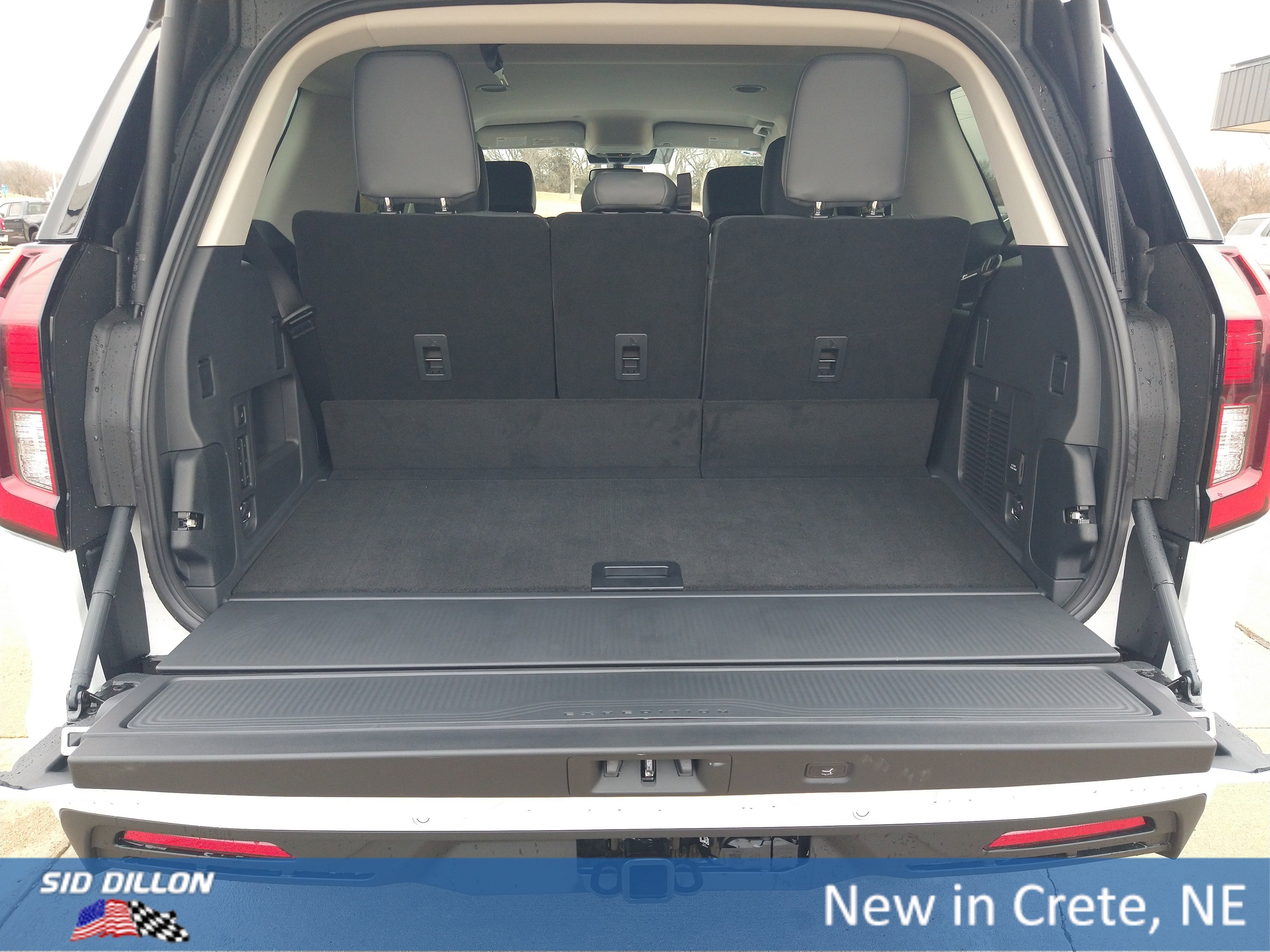 New 2026 Oxford White Ford Active image 18