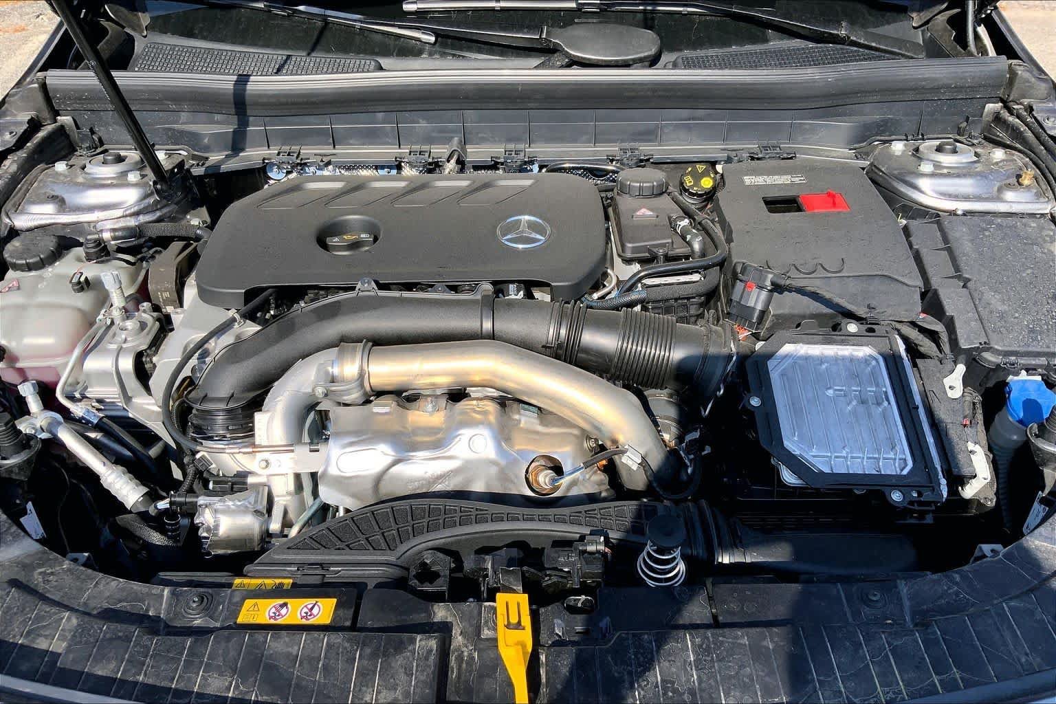 New 2026 Mountain Grey Metallic Mercedes-Benz GLB 250 image 20