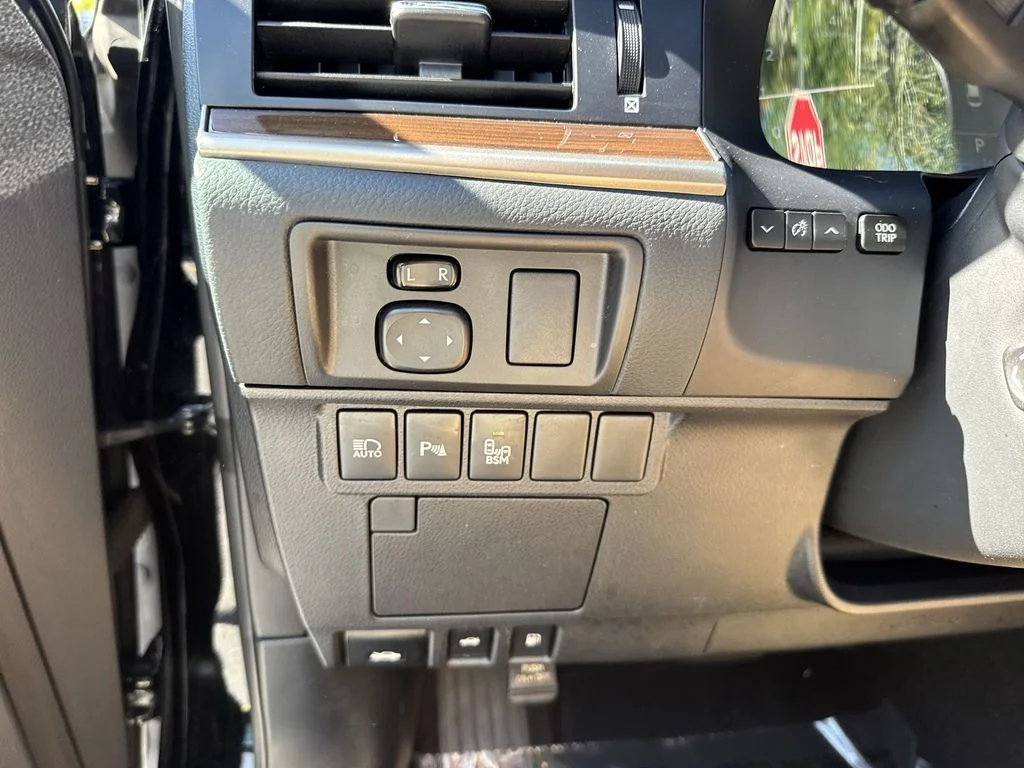 Used 2016 Caviar Lexus 350 image 56