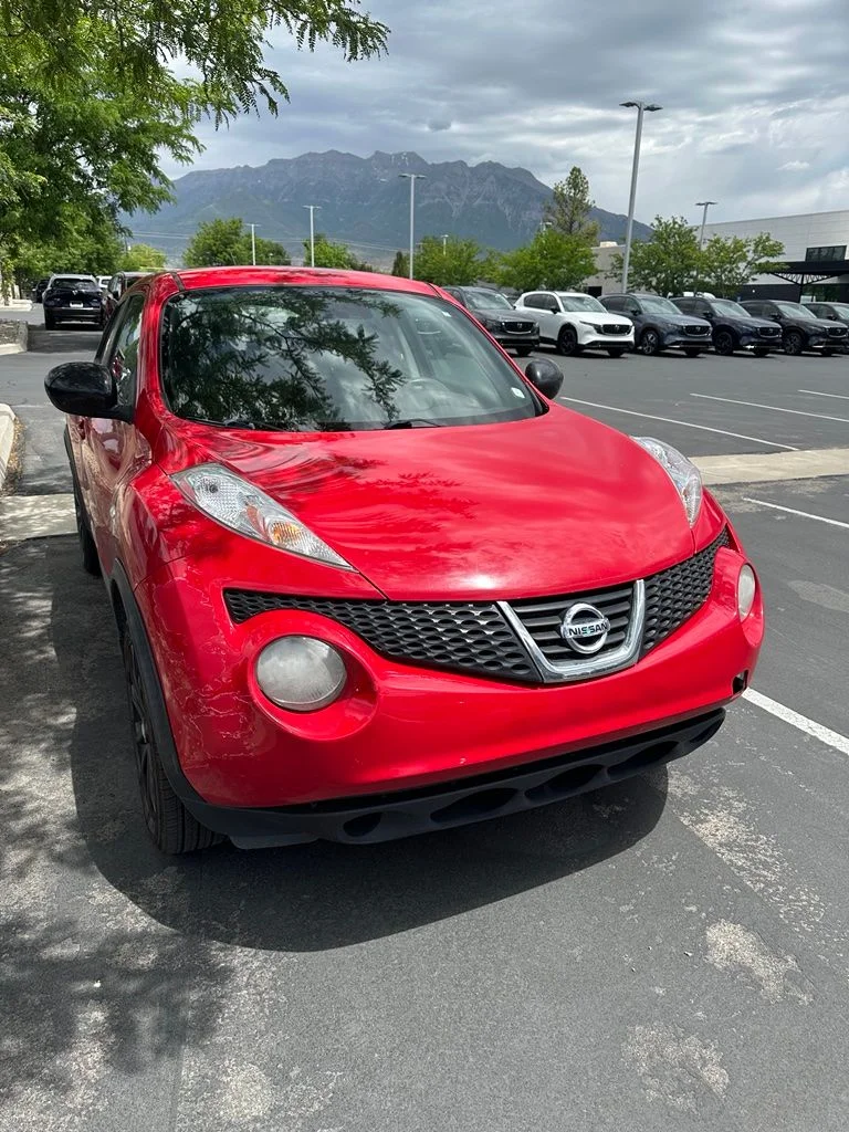 2014 Nissan Juke S FWD CVT's photo