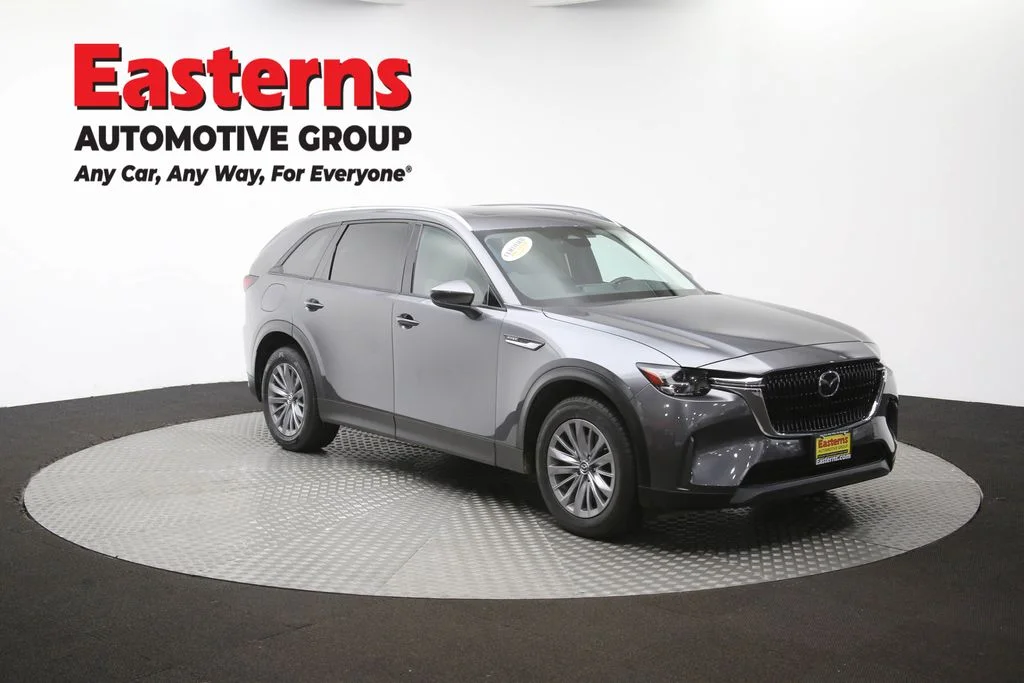 Used 2024 Gray Mazda Preferred image 57