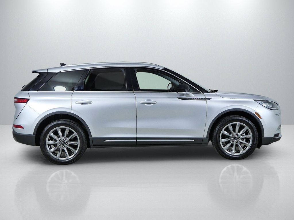 Used 2020 Silver Lincoln Standard image 8