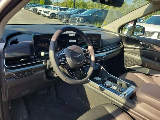 New 2026 Snow White Pearl Kia SX image 15