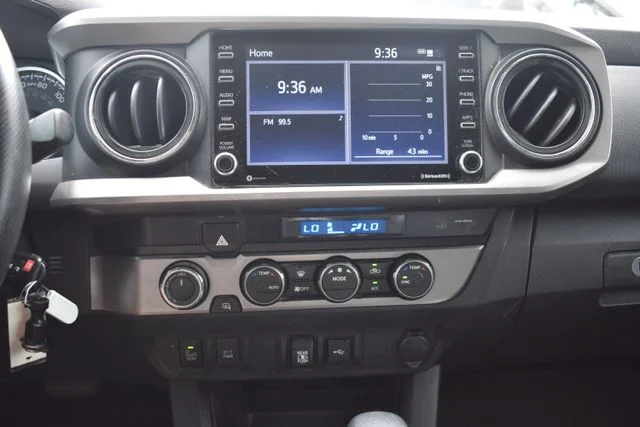 Used 2021 Green Toyota SR5 image 23