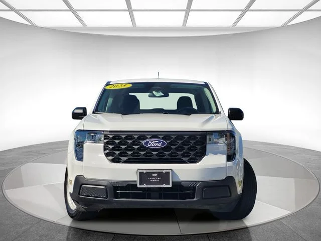 Used 2025 White Ford XL image 2