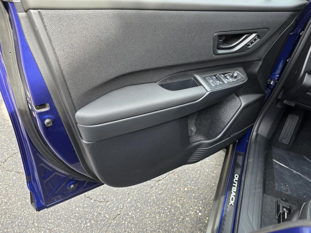 New 2026 SAPPHIRE BLUE PEARL Subaru Limited image 36