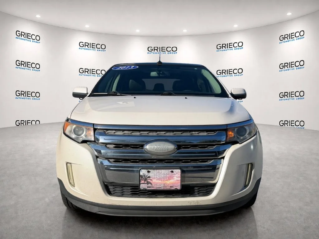 Used 2013 White Platinum Tri-Coat Metallic Ford SEL image 2