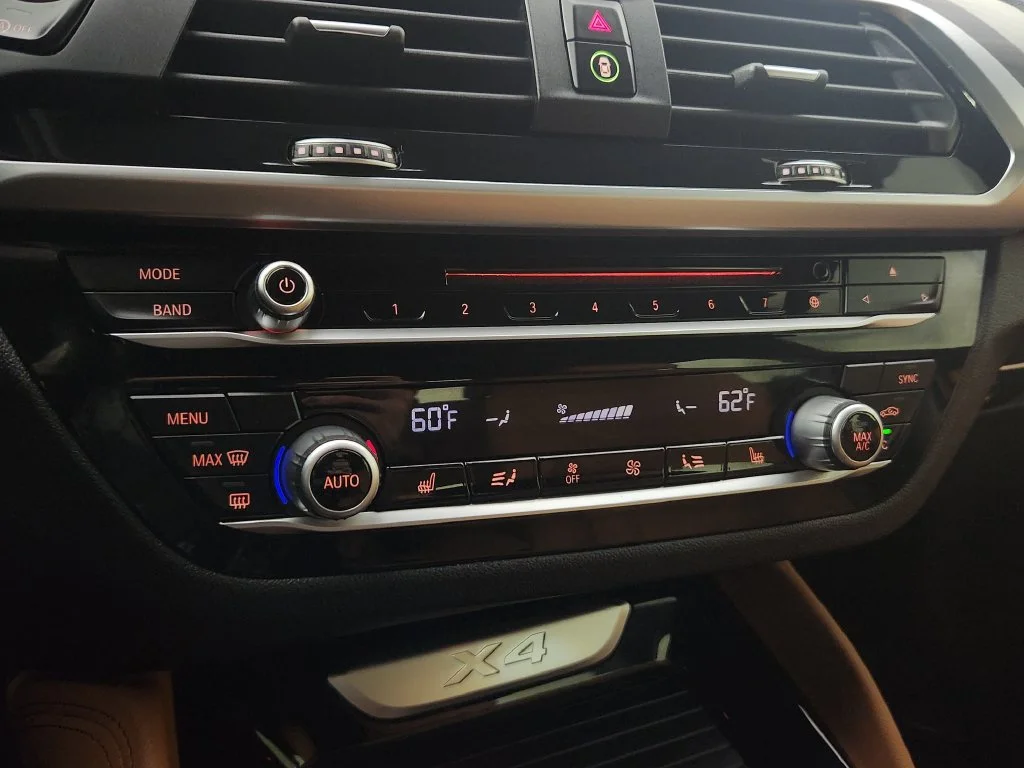 Used 2019 Black BMW xDrive30i image 30