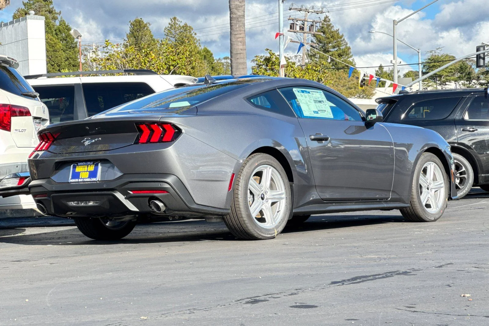 2026 Ford Mustang EcoBoost Fastback - Photo 3