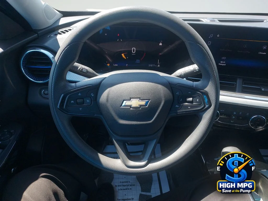 Used 2025 Gray Chevrolet LT image 10