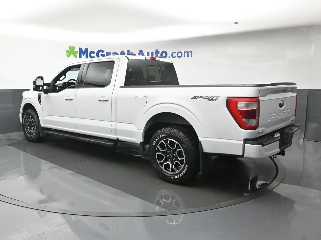 Used 2021 White Ford Lariat image 26