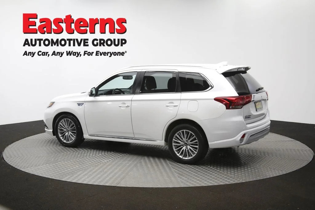 Used 2020 White Mitsubishi SEL image 62