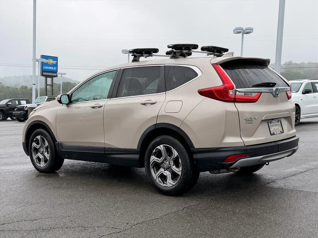 Used 2017  Honda EX image 3