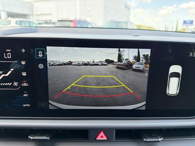 New 2027 White Kia X-Line S image 13
