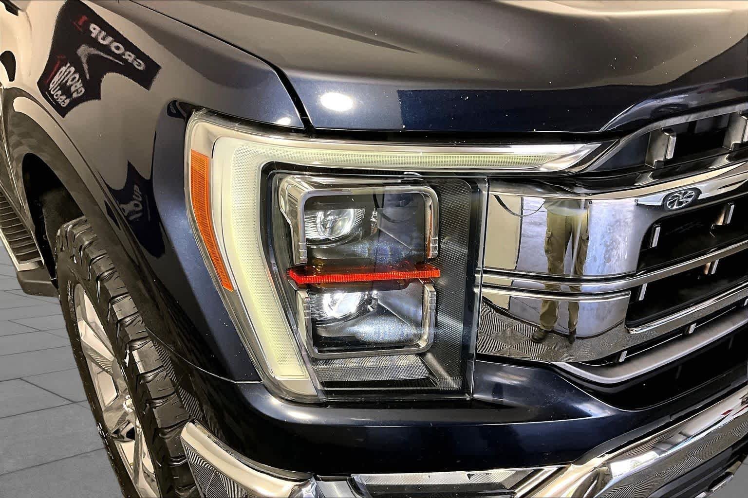 Used 2021 Antimatter Blue Ford LARIAT image 26