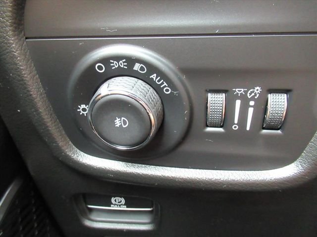 Used 2023 Gray Jeep Summit image 21