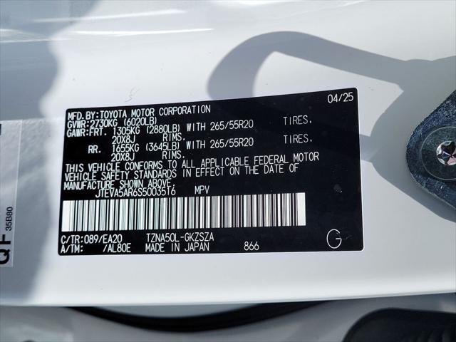 Certified Used 2025 WIND CHILL PEARL Toyota  image 29