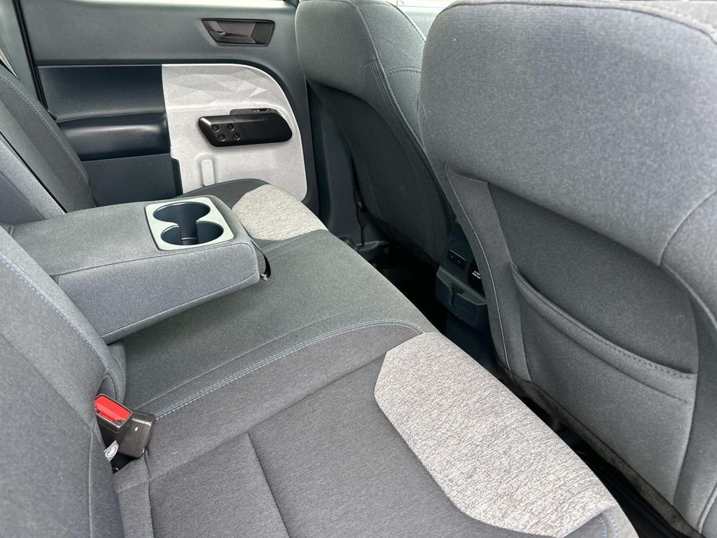 Used 2025 Azure Gray Metallic Ford XLT image 20