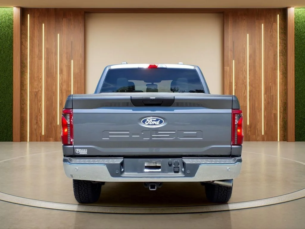 Used 2025 Gray Ford XLT image 30