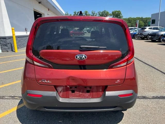 Used 2021 Mars Orange Kia S image 4